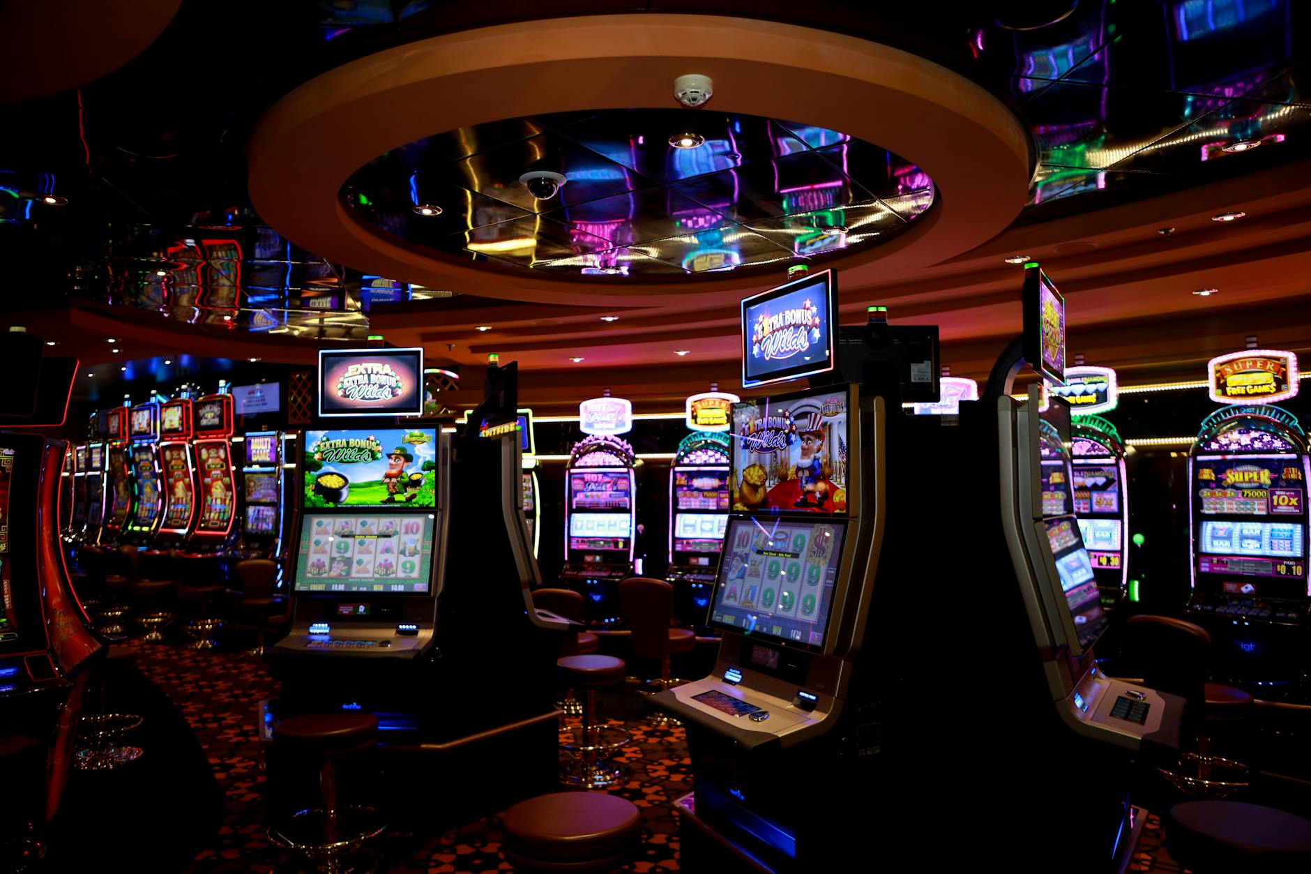 Người chơi theo dõi ngân sách khi trải nghiệm game slot trên điện thoại